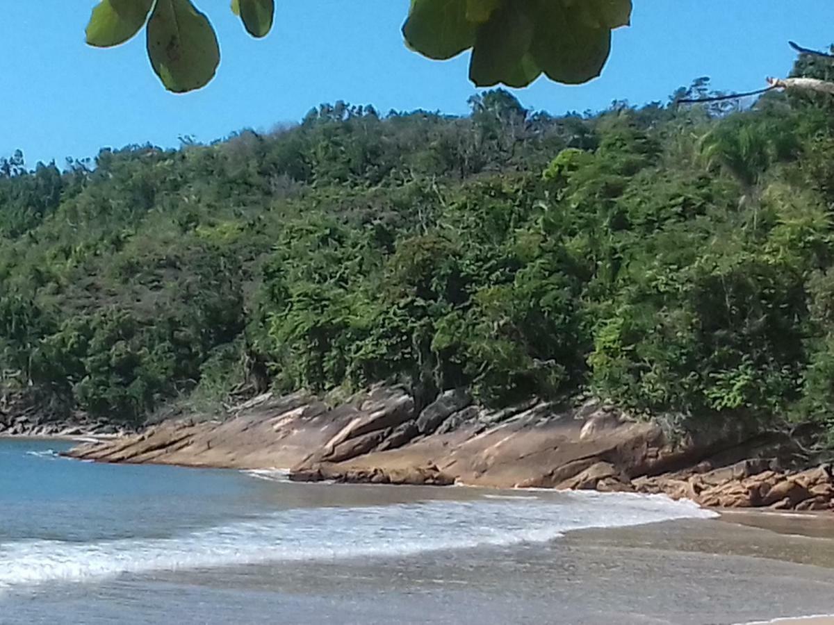 Caraguatatuba De Frente Para O Mar Buitenkant foto