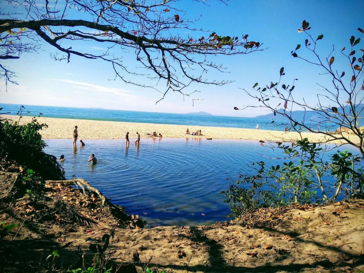 Caraguatatuba De Frente Para O Mar Buitenkant foto